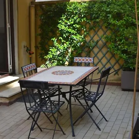 Appartamento All'Isola Con Terrazzo Milan Exterior photo